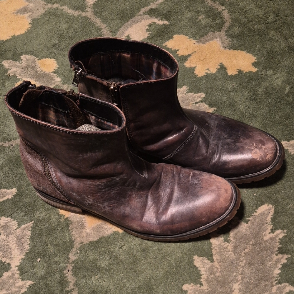 Bed Stu Brown Leather Chukka Boots with Side Zip